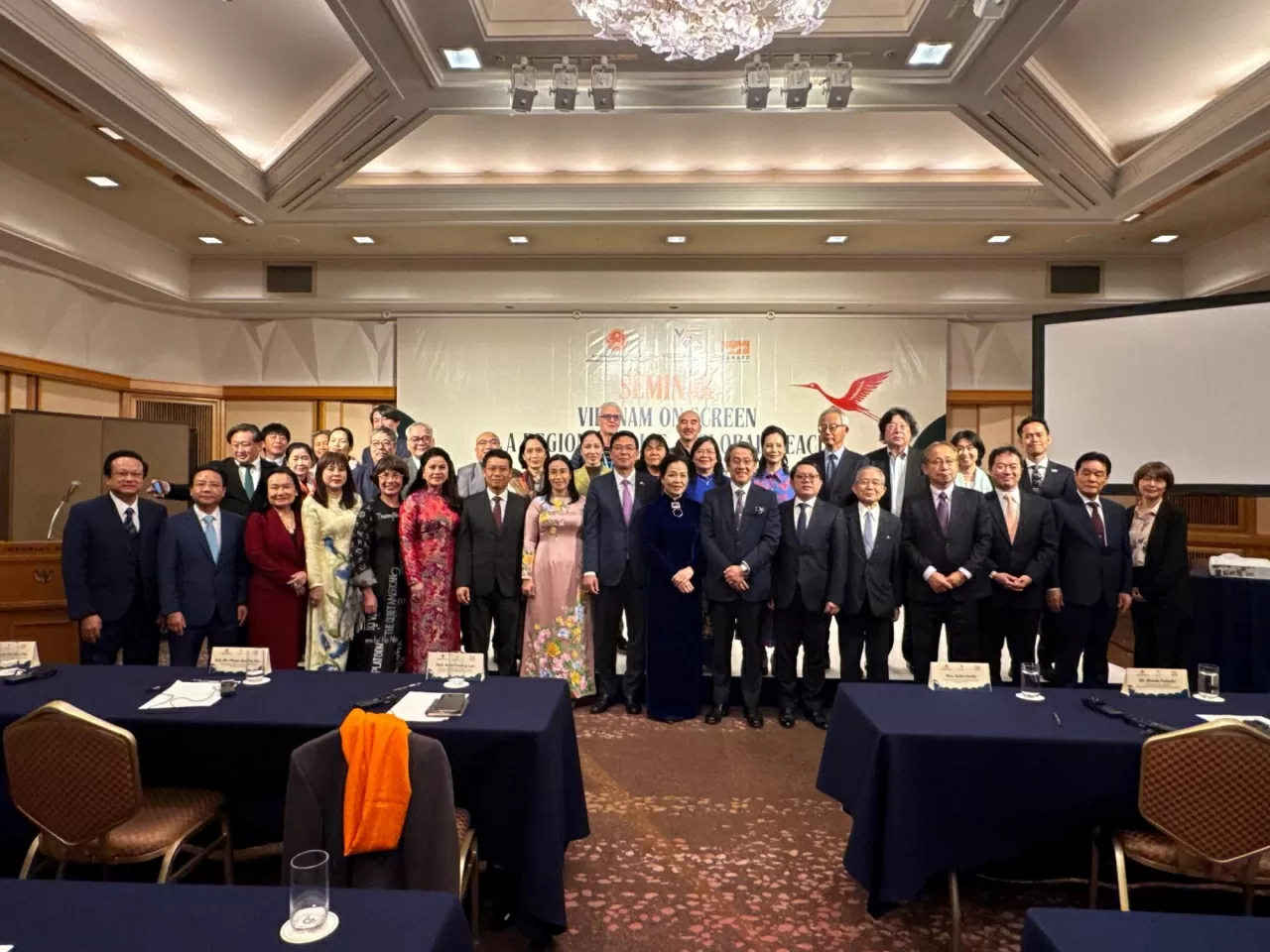 Hành trình ấn tượng của điện ảnh Việt Nam tại Liên hoan phim quốc tế Tokyo lần thứ 38 Hành trình ấn tượng của điện ảnh Việt Nam tại Liên hoan phim quốc tế Tokyo lần thứ 38