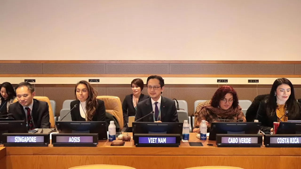 Tọa đàm diễn ra dưới dưới sự chủ trì của Đại sứ, Trưởng Phái đoàn Việt Nam tại Liên hợp quốc Đỗ Hùng Việt. 