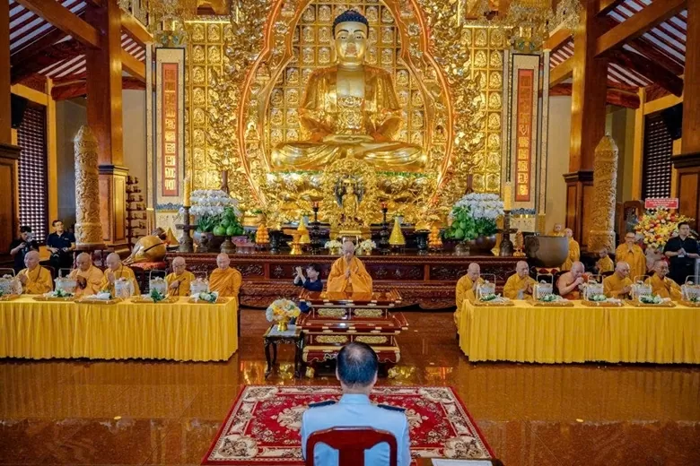 Lễ dâng y Kathina Hoàng gia Thái Lan tại Việt Nam Quốc Tự