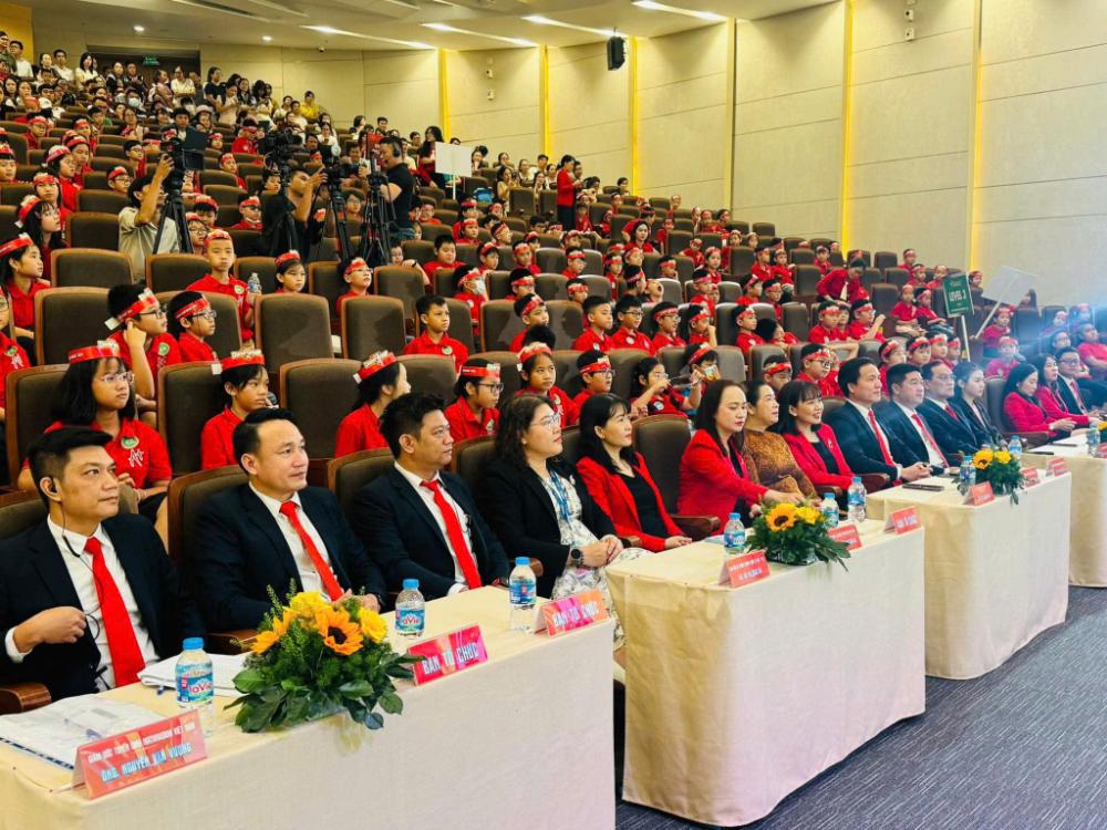 Vinh danh 18 gương mặt xuất sắc nhất tại Chung kết phía Nam Mathnasium Championship 2025