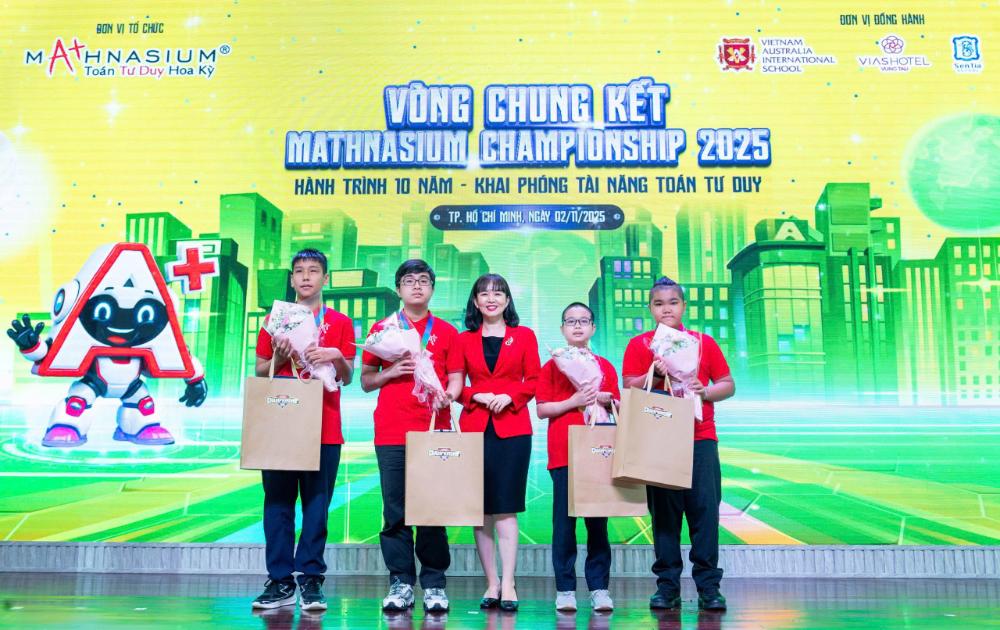 Vinh danh 18 gương mặt xuất sắc nhất tại Chung kết phía Nam Mathnasium Championship 2025