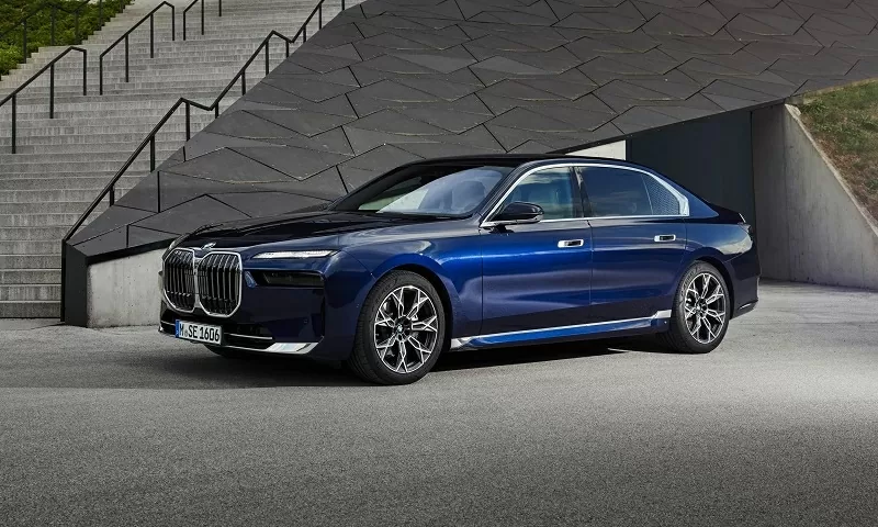 Cập nhật bảng giá xe hãng BMW mới nhất tháng 11/2025.