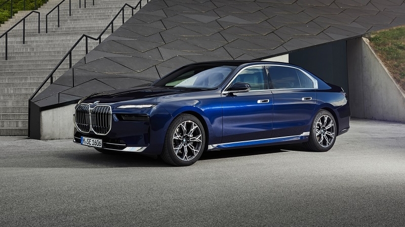 Cập nhật bảng giá xe hãng BMW mới nhất tháng 11/2025