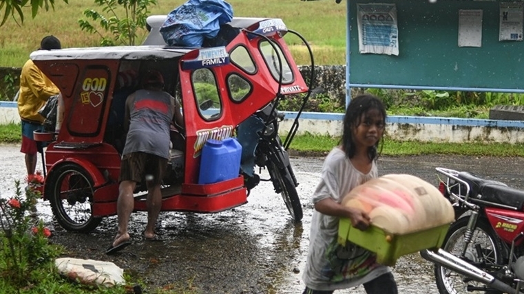 Philippines sơ tán hàng nghìn người dân tại các tỉnh ven biển trước khi bão Kalmaegi đổ bộ