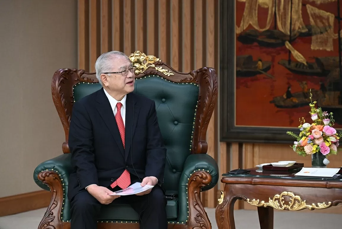 Thủ tướng Phạm Minh Chính tiếp Chủ tịch Hội Hữu nghị Nhật-Việt vùng Kansai Thủ tướng Phạm Minh Chính tiếp Chủ tịch Hội Hữu nghị Nhật-Việt vùng Kansai