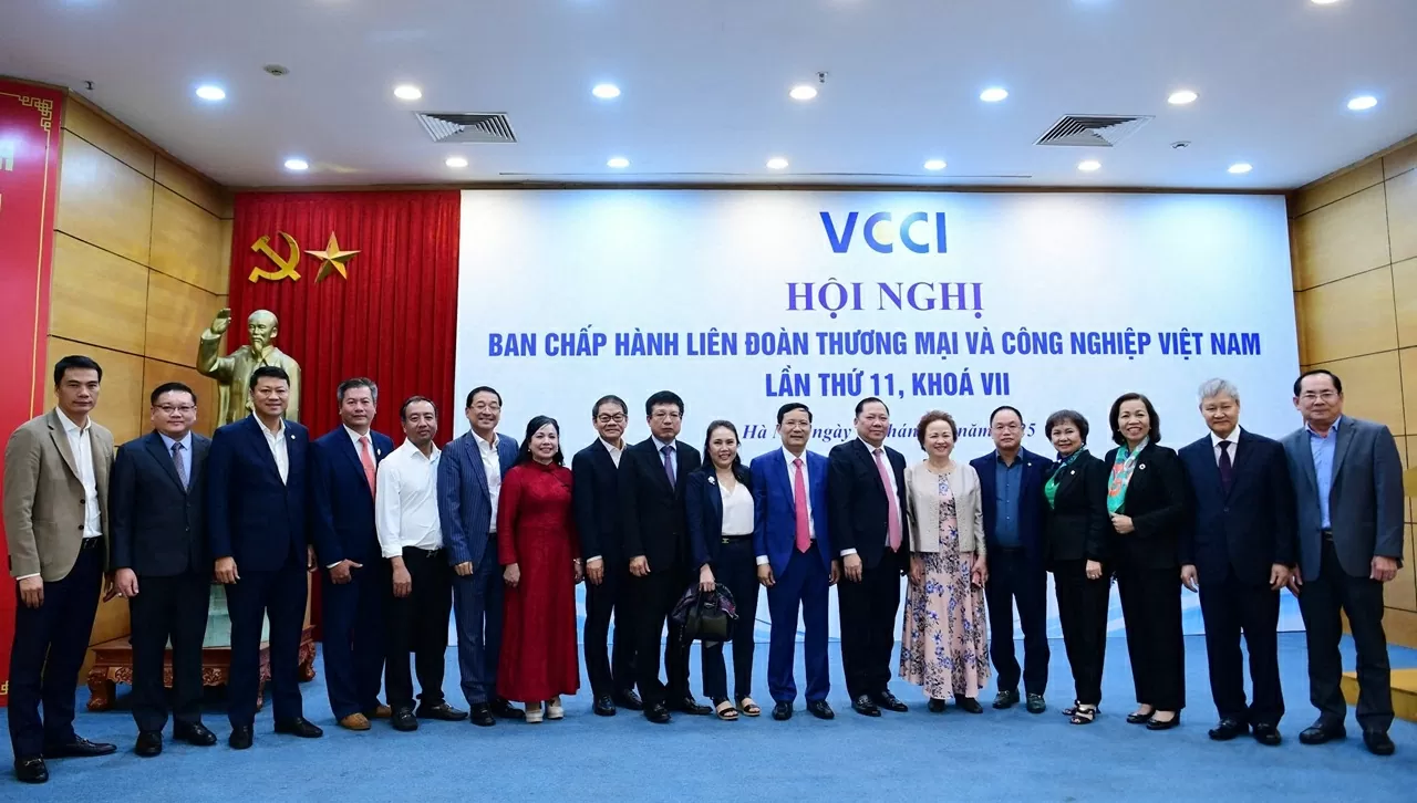Ông Hồ Sỹ Hùng giữ chức Chủ tịch VCCI Ông Hồ Sỹ Hùng giữ chức Chủ tịch VCCI