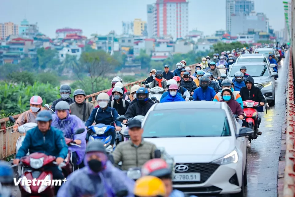 Cầu Chương Dương gồng gánh lượng lớn phương tiện khi cấm đường cầu Long Biên