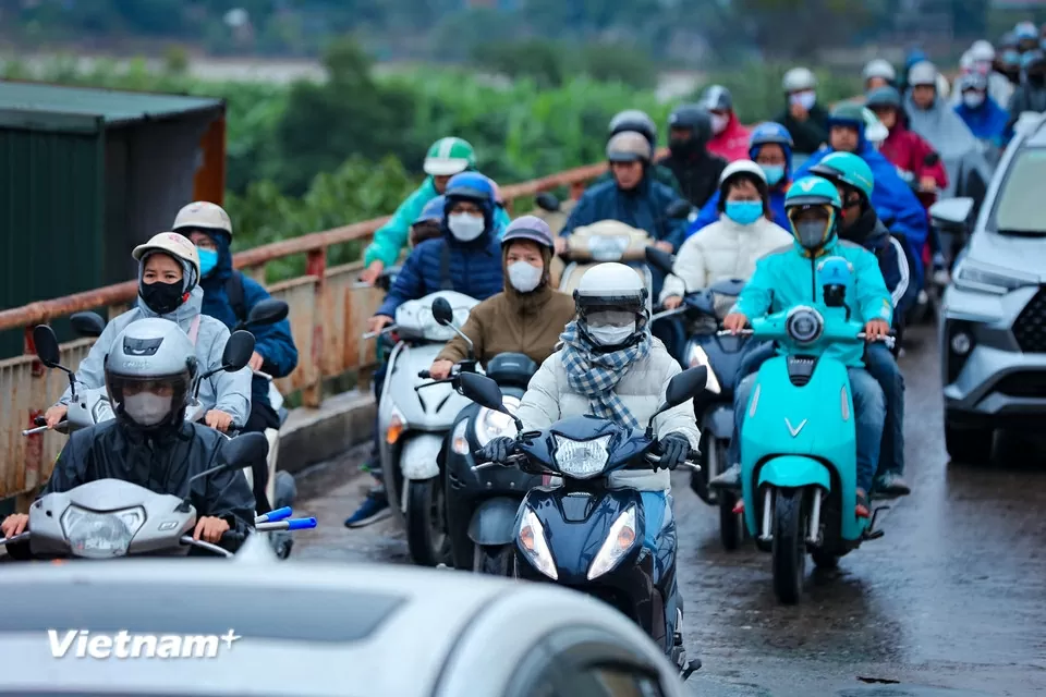 Cầu Chương Dương gồng gánh lượng lớn phương tiện khi cấm đường cầu Long Biên