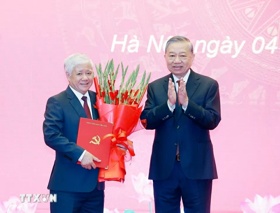 Đồng chí Đỗ Văn Chiến giữ chức Phó Bí thư thường trực Đảng ủy Quốc hội