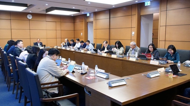 du thao van kien trinh dai hoi dai bieu toan quoc lan thu xiv cua dang dua viet nam tro thanh nuoc cong nghiep phat trien co thu nhap cao