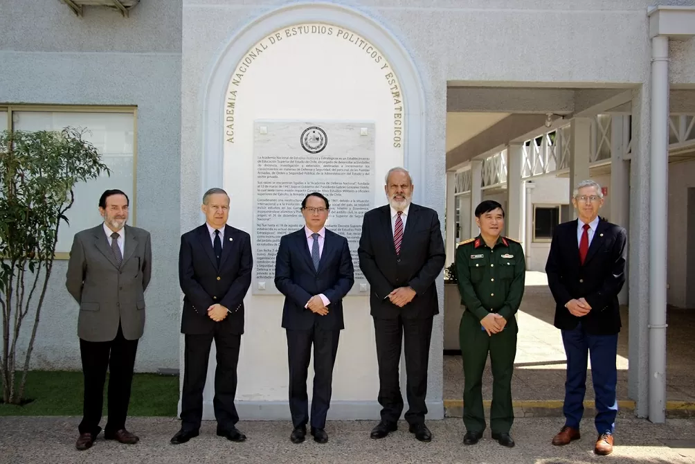 Việt Nam chủ trương giải quyết mọi khác biệt bằng biện pháp hòa bình, kiềm chế và đối thoại