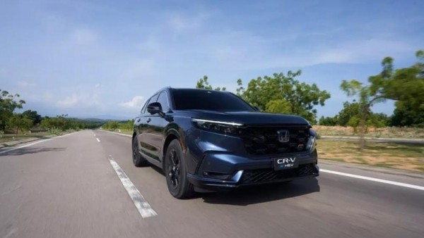 Honda CR-V nhận ưu đãi ‘khủng’ đến hơn 120 triệu đồng tại đại lý
