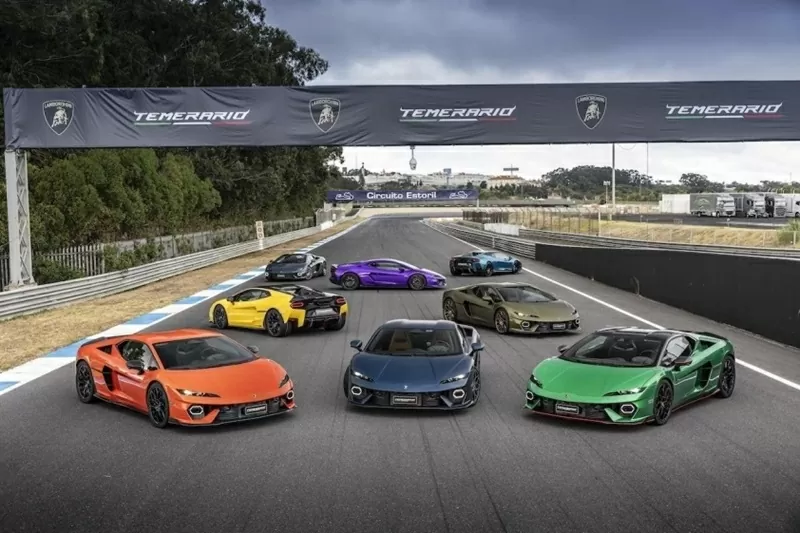 Lamborghini Temerario được coi là mảnh ghép hoàn thiện trong chiến lược điện khí hóa của hãng. Lamborghini Temerario được coi là mảnh ghép hoàn thiện trong chiến lược điện khí hóa của hãng.