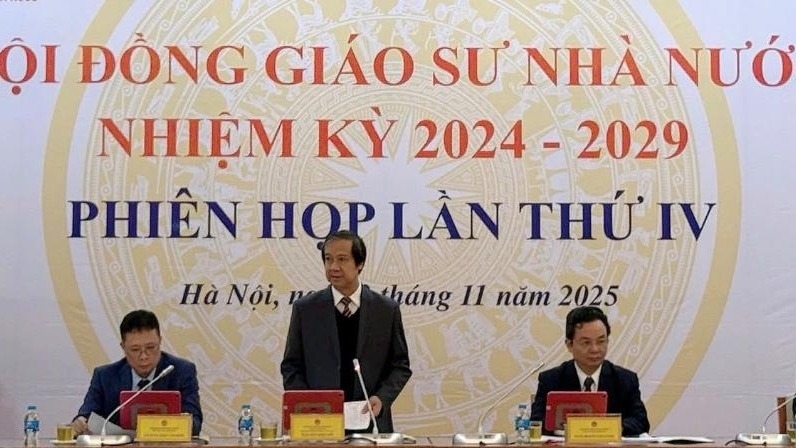 Thông qua danh sách 900 giáo sư, phó giáo sư năm 2025