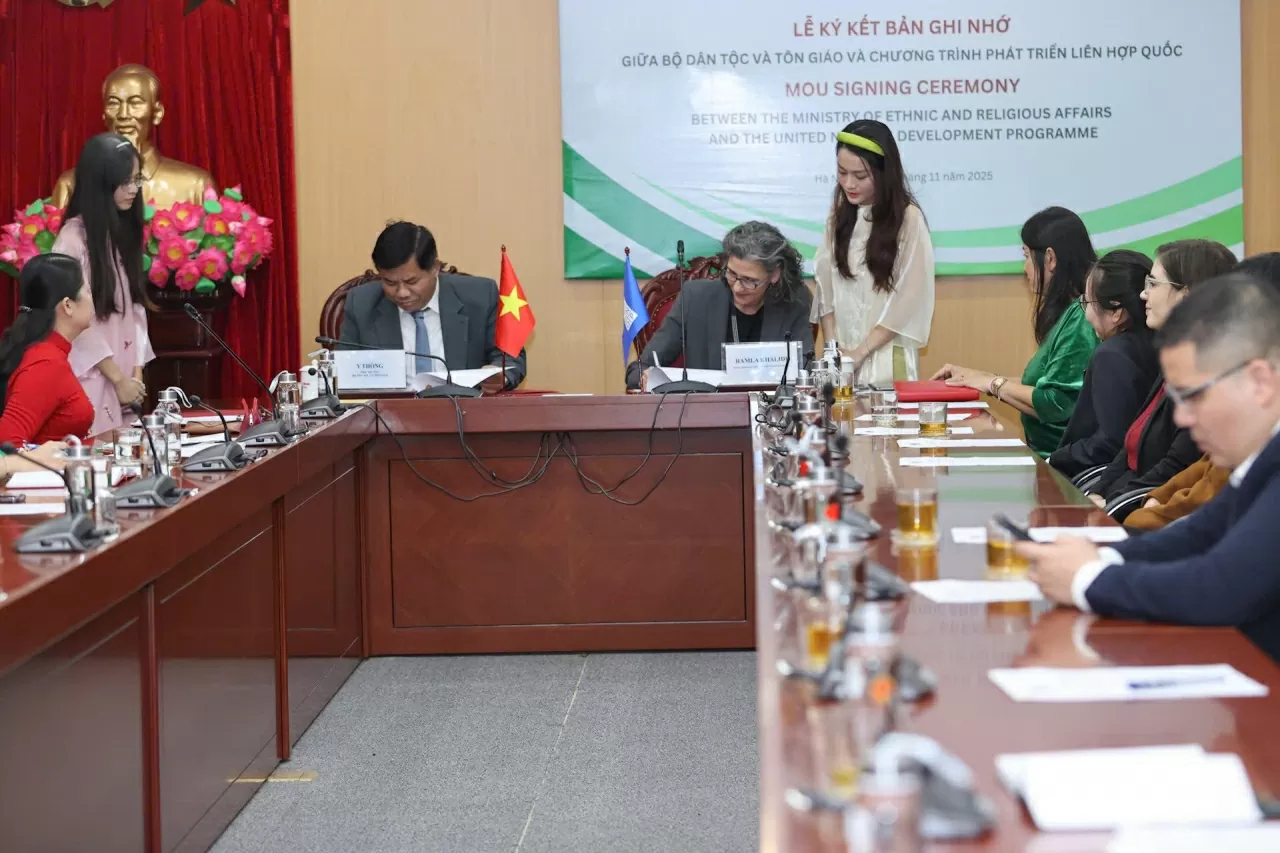 Tăng cường hợp tác phát triển bền vững, bình đẳng và hội nhập quốc tế trong lĩnh vực công tác dân tộc