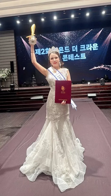 Lê Thị Thúy Vân đăng quang Hoa hậu Doanh nhân Di sản quốc tế 2025 Lê Thị Thúy Vân đăng quang Hoa hậu Doanh nhân Di sản quốc tế 2025