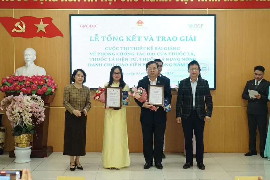 Trao giải cuộc thi thiết kế bài giảng về phòng, chống tác hại của thuốc lá Trao giải cuộc thi thiết kế bài giảng về phòng, chống tác hại của thuốc lá