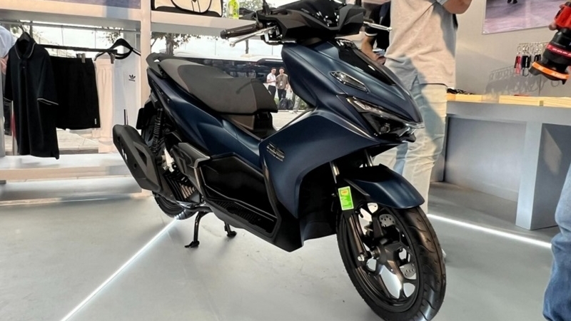 Cận cảnh Honda Air Blade 2026 vừa ra mắt tại Việt Nam, giá từ 42,99 triệu đồng