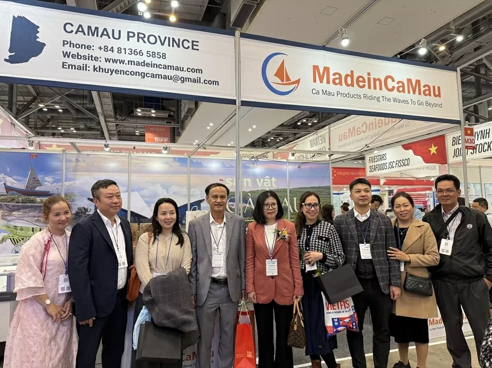 Tổng Lãnh sự Việt Nam tại Busan làm việc với lãnh đạo tỉnh Cà Mau và tham dự Hội chợ Thủy sản và nghề cá quốc tế Busan năm 2025 Tổng Lãnh sự Việt Nam tại Busan làm việc với lãnh đạo tỉnh Cà Mau và tham dự Hội chợ Thủy sản và nghề cá quốc tế Busan năm 2025