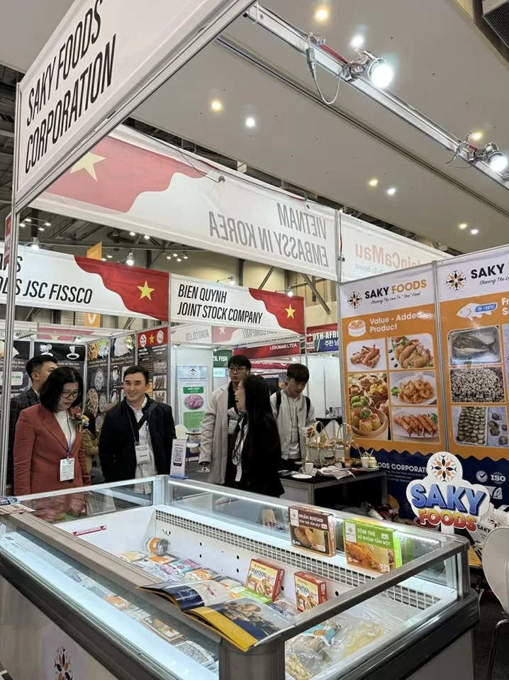 Tổng Lãnh sự Việt Nam tại Busan làm việc với lãnh đạo tỉnh Cà Mau và tham dự Hội chợ Thủy sản và nghề cá quốc tế Busan năm 2025 Tổng Lãnh sự Việt Nam tại Busan làm việc với lãnh đạo tỉnh Cà Mau và tham dự Hội chợ Thủy sản và nghề cá quốc tế Busan năm 2025