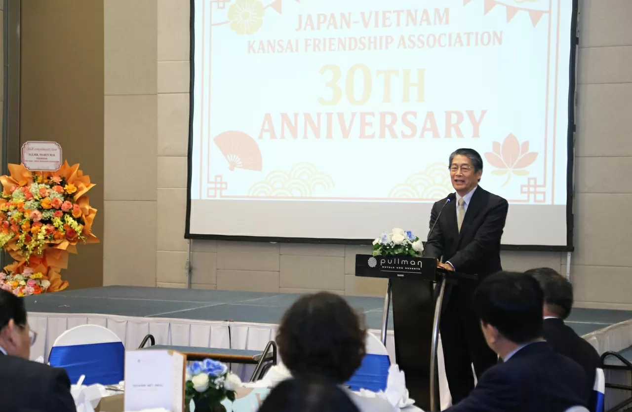 Đại sứ Nhật Bản tại Việt Nam Ito Naoki cam kết sẽ phối hợp cùng với Hội cống hiến cho mối quan hệ tốt đẹp giữa hai nước. (Ảnh: Thành Long)