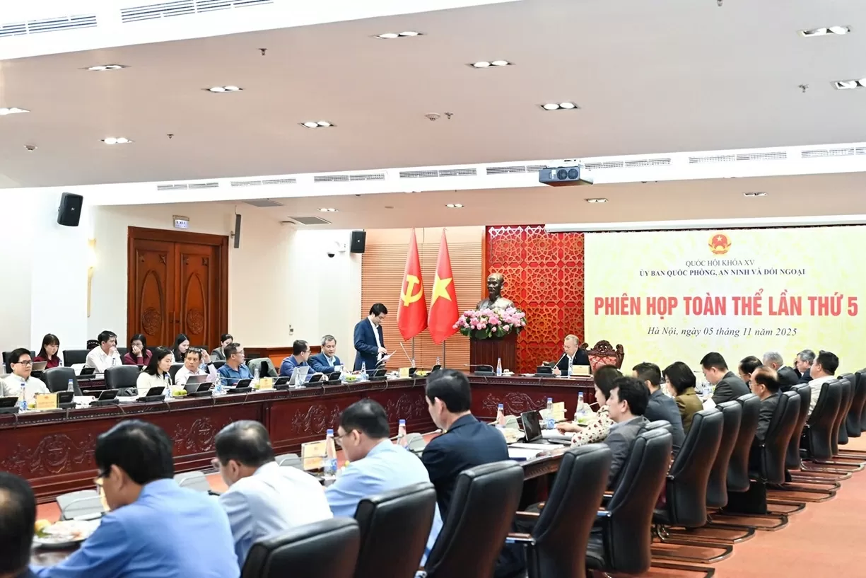 Một số cơ chế, chính sách đặc thù nhằm nâng cao hiệu quả công tác hội nhập quốc tế tại phiên họp thẩm tra của Quốc hội