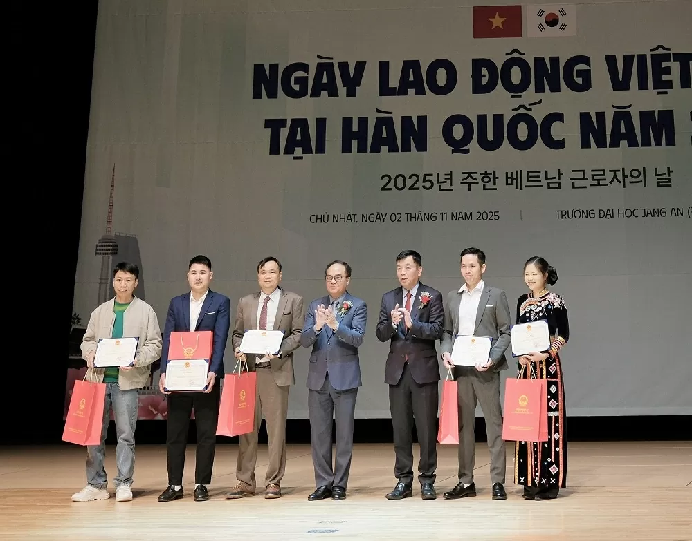 Đẩy mạnh hợp tác lao động và di cư bền vững giữa Việt Nam và Hàn Quốc Đẩy mạnh hợp tác lao động và di cư bền vững giữa Việt Nam và Hàn Quốc