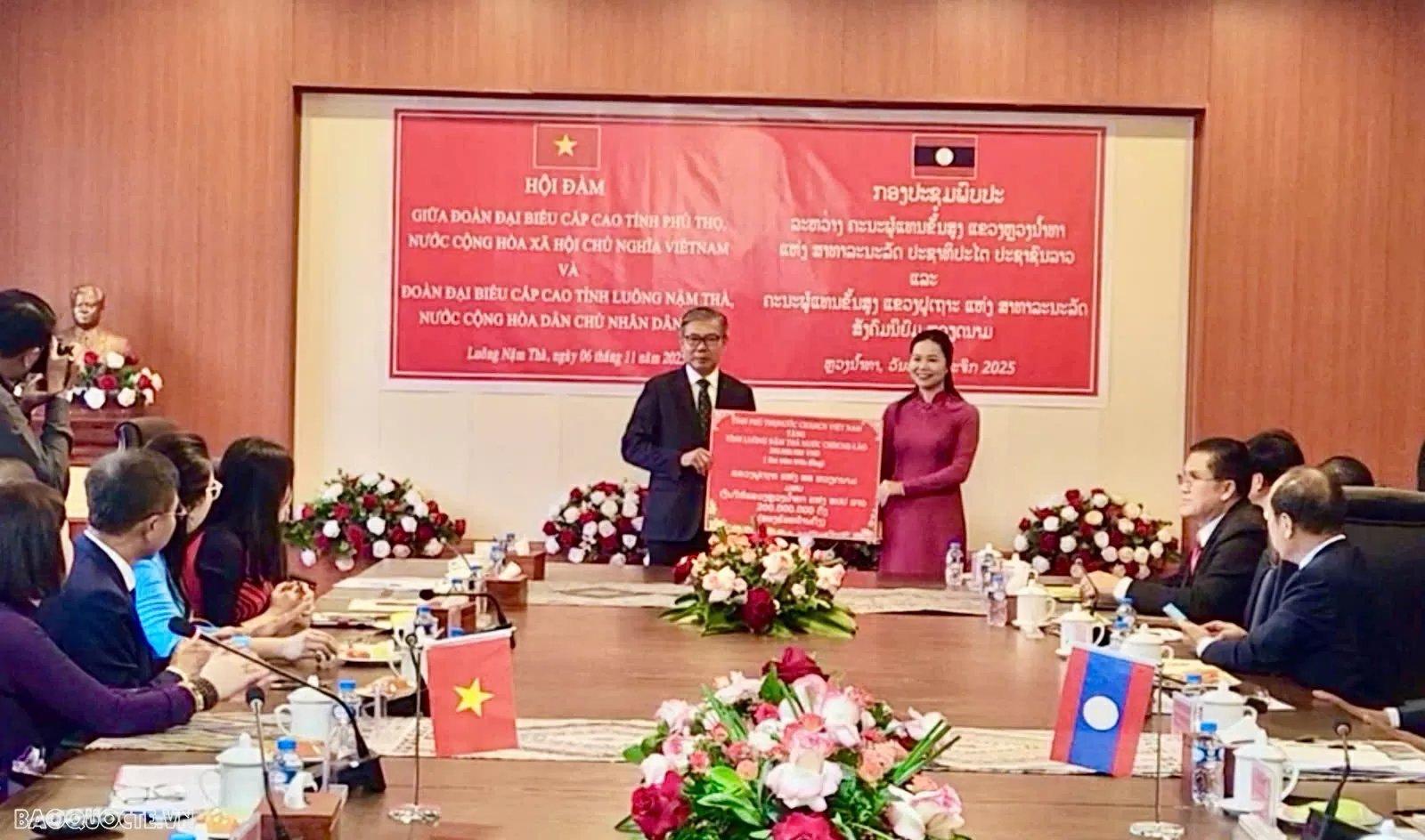 Khánh thành Tòa nhà điều trị đặc biệt tại Luang Namtha, Lào do Phú Thọ tài trợ