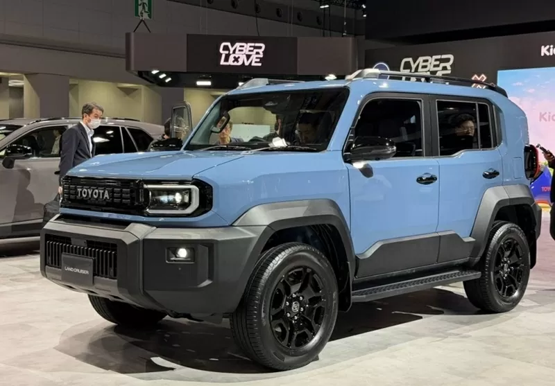 Toyota Land Cruiser FJ đã được Toyota Việt Nam xác nhận sẽ sớm phân phối chính hãng. Toyota Land Cruiser FJ đã được Toyota Việt Nam xác nhận sẽ sớm phân phối chính hãng.