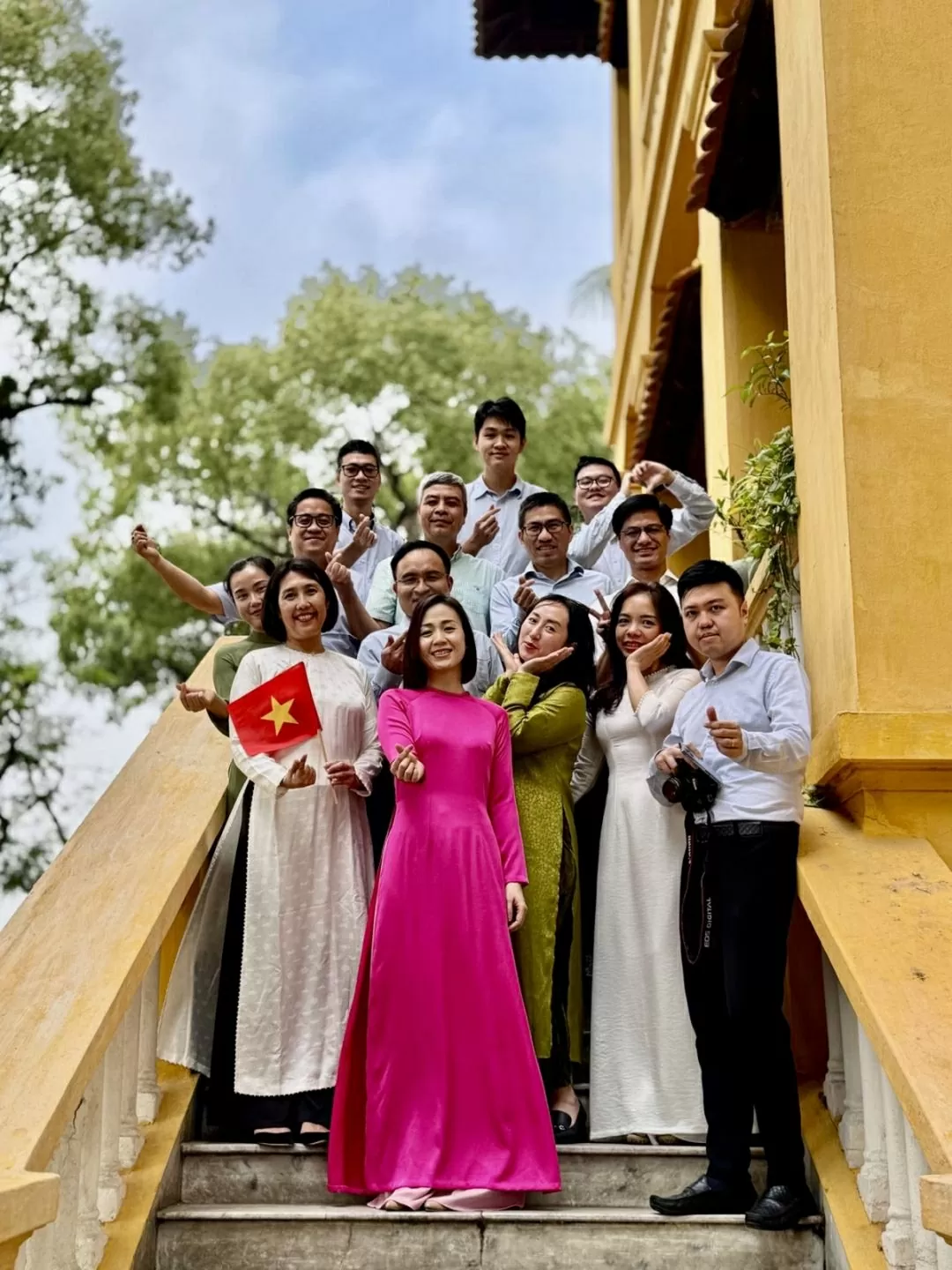 Tập thể Vụ Chính sách đối ngoại, Bộ Ngoại giao.