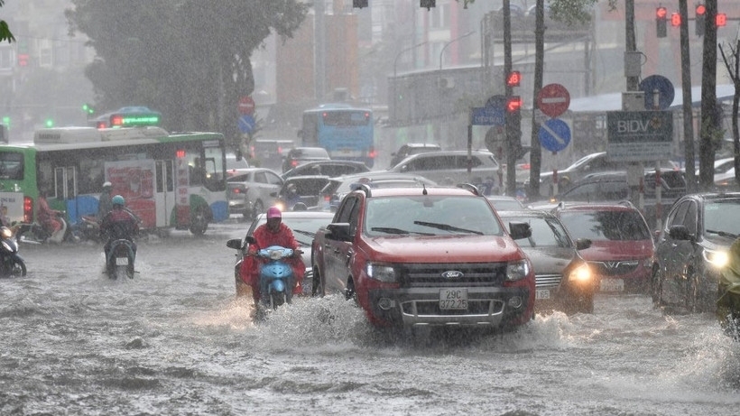 du bao thoi tiet ngay 8 911 nhieu vung bien co mua dong gio manh nguy co lu quet sat lo dat o tu nghe an quang tri va lam dong