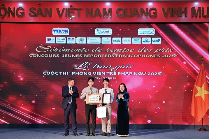 Trao giải Cuộc thi Phóng viên trẻ Pháp ngữ 2025 Trao giải Cuộc thi Phóng viên trẻ Pháp ngữ 2025