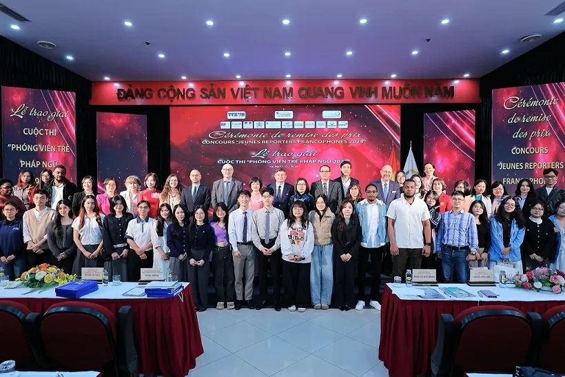 Trao giải Cuộc thi Phóng viên trẻ Pháp ngữ 2025 Trao giải Cuộc thi Phóng viên trẻ Pháp ngữ 2025