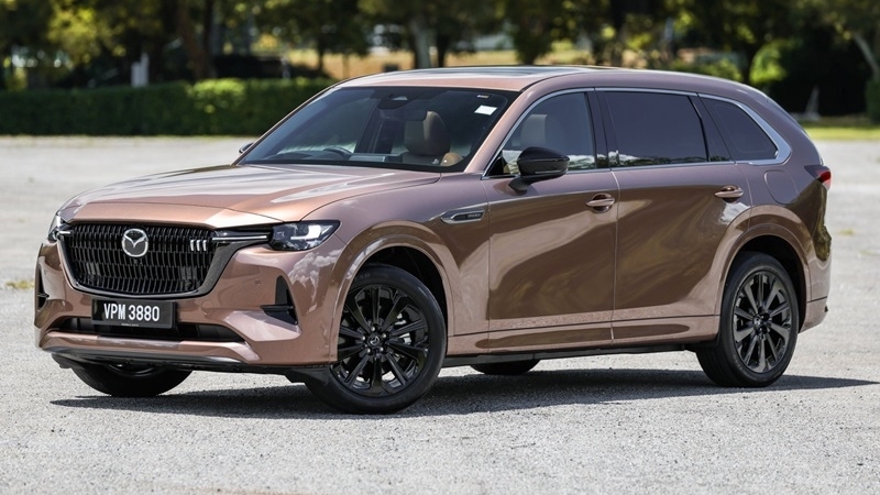 Cận cảnh Mazda CX-80 PHEV vừa ra mắt tại Malaysia, giá từ 1,85 tỷ đồng