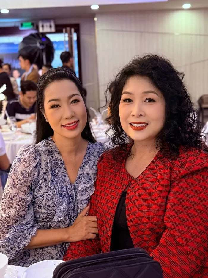 Sao Việt: Hình ảnh cách đây 20 năm của Đan Trường-Mỹ Tâm gây sốt Sao Việt: Hình ảnh cách đây 20 năm của Đan Trường-Mỹ Tâm gây sốt