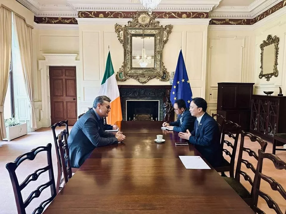 Đại sứ Phạm Toàn Thắng khẳng định sẽ làm hết sức mình góp phần củng cố và thúc đẩy hơn nữa quan hệ hữu nghị và hợp tác nhiều mặt tốt đẹp giữa Việt Nam và Ireland.