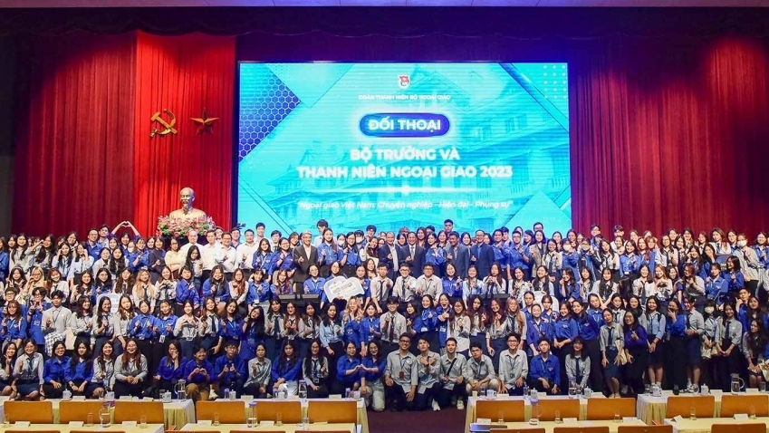 Yêu nước bằng hành động thiết thực