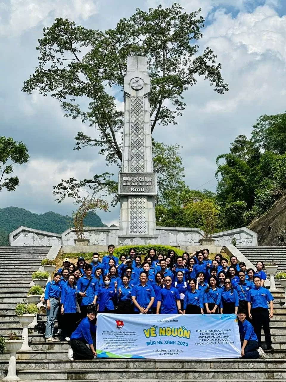 Yêu nước bằng hành động thiết thực