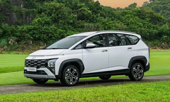 Hyundai Stargazer đang giảm trực tiếp 50 triệu đồng, kéo giá bán thực tế xuống còn 439 – 549 triệu đồng, tùy phiên bản.