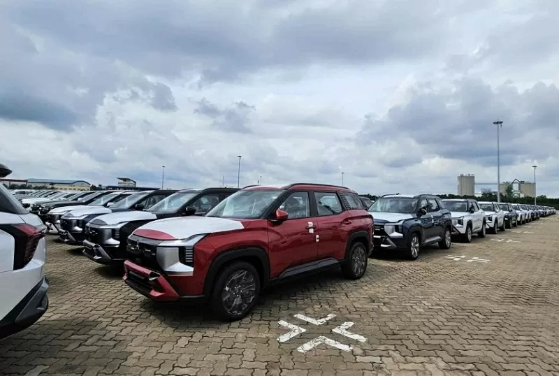 Mitsubishi Destinator là mẫu SUV 7 chỗ hoàn toàn mới của hãng xe Nhật Bản.
