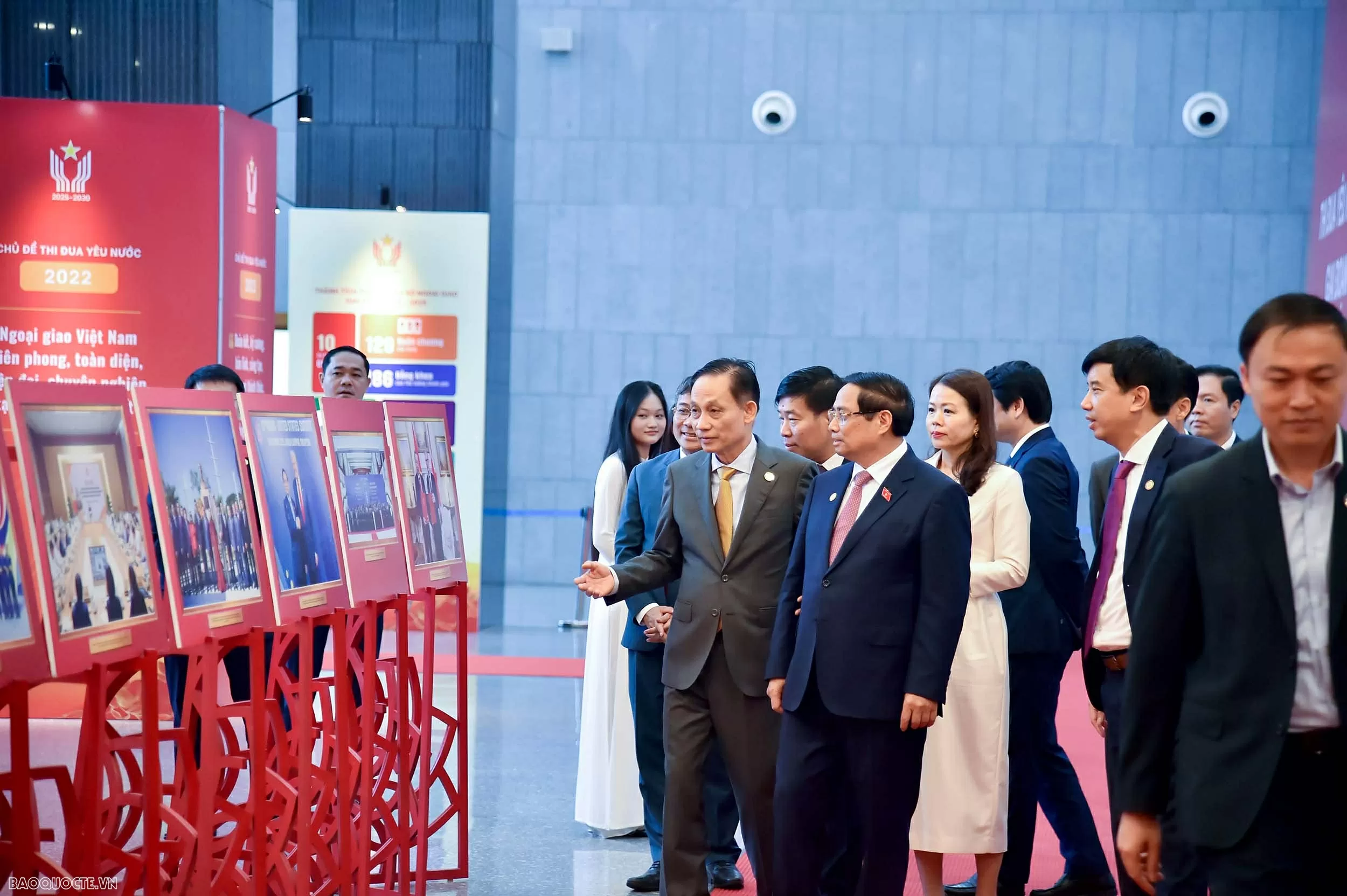 Thủ tướng Phạm Minh Chính: Xây dựng nền ngoại giao toàn diện, hiện đại, chuyên nghiệp, mang đậm bản sắc Việt Nam Thủ tướng Phạm Minh Chính: Xây dựng nền ngoại giao toàn diện, hiện đại, chuyên nghiệp, mang đậm bản sắc Việt Nam