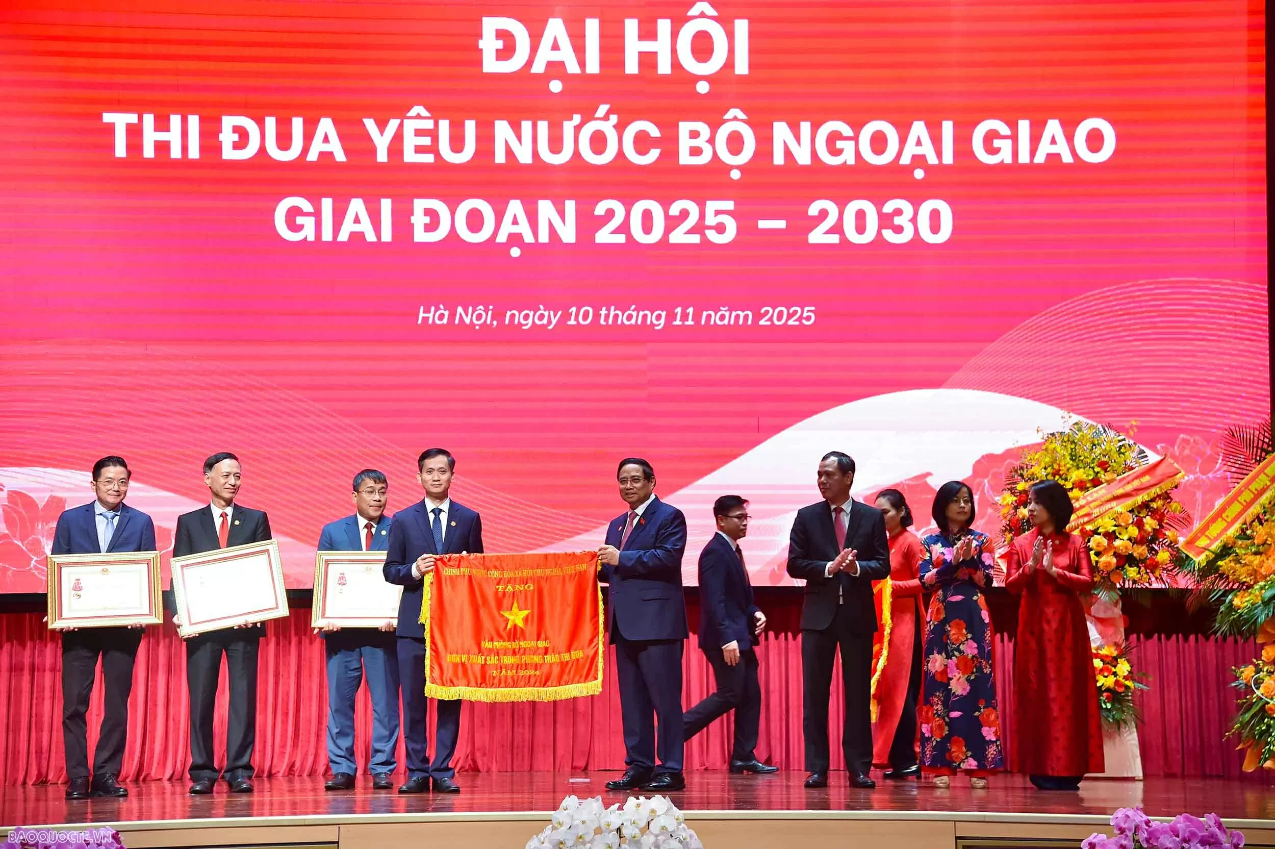 Thủ tướng Phạm Minh Chính: Xây dựng nền ngoại giao toàn diện, hiện đại, chuyên nghiệp, mang đậm bản sắc Việt Nam Thủ tướng Phạm Minh Chính: Xây dựng nền ngoại giao toàn diện, hiện đại, chuyên nghiệp, mang đậm bản sắc Việt Nam