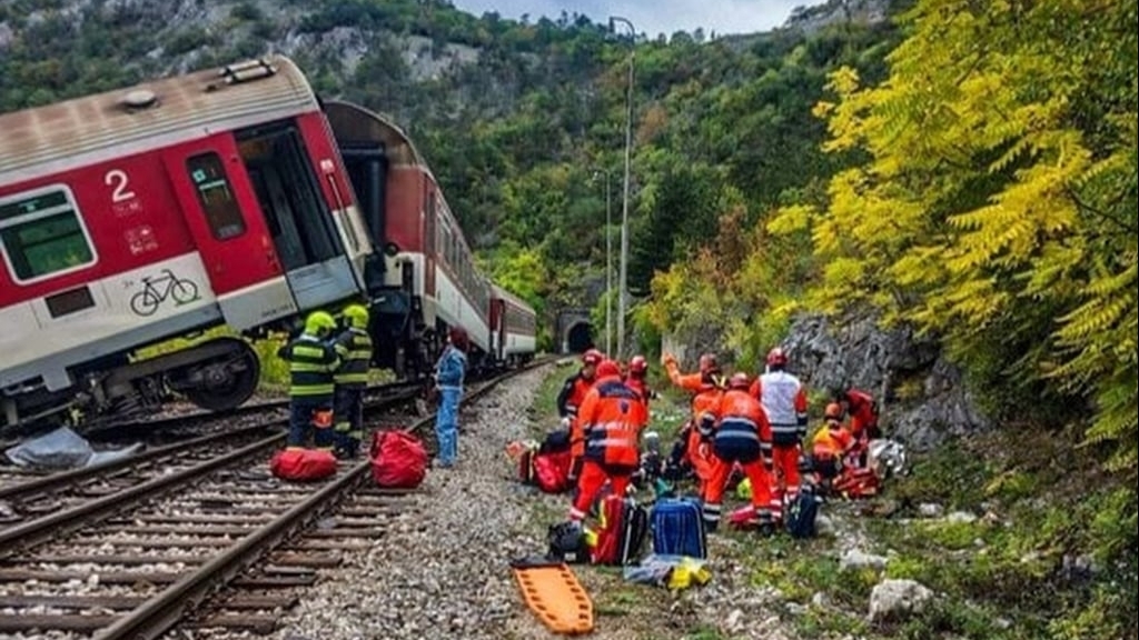 Tai nạn đường sắt tại Slovakia, hàng chục người bị thương