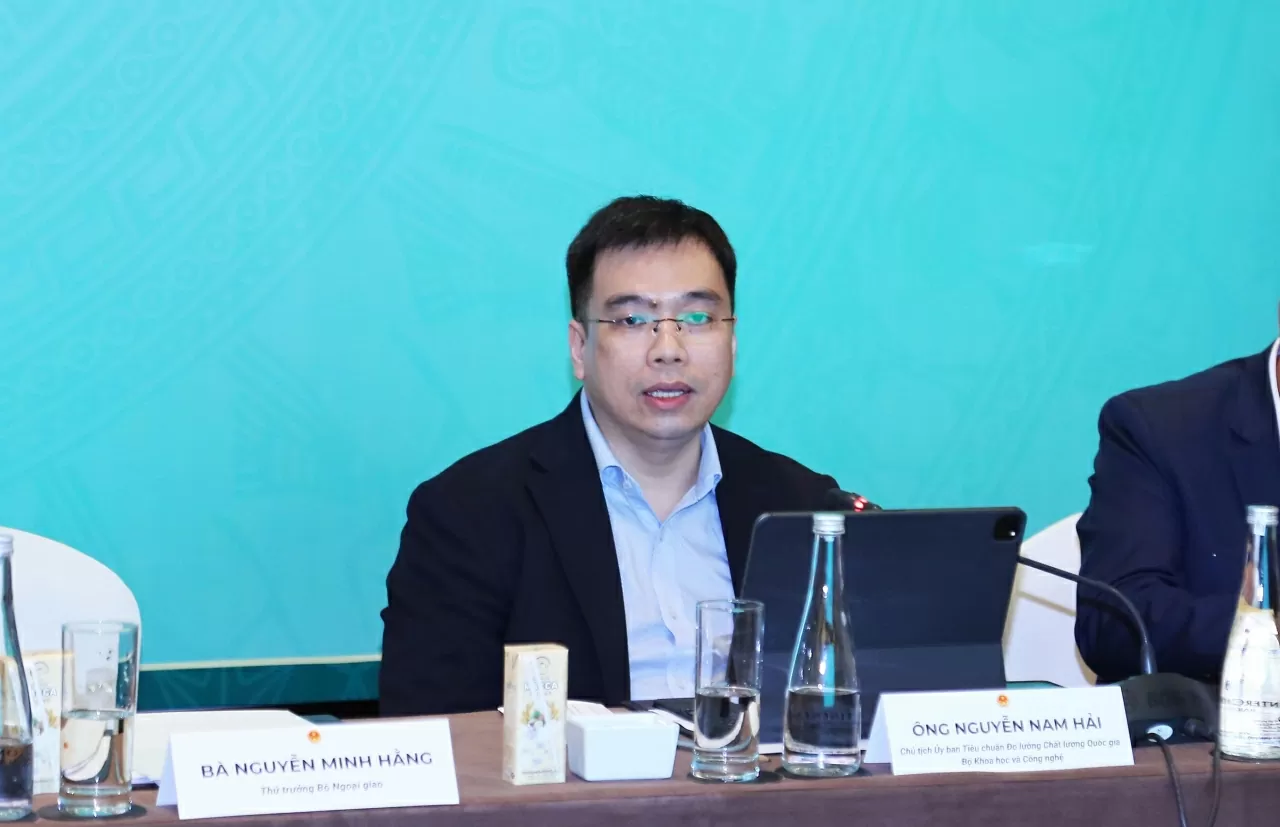 Ông Nguyễn Nam Hải, Chủ tịch Ủy ban Tiêu chuẩn Đo lường Chất lượng Quốc gia, Bộ Khoa học và Công nghệ phát biểu tại phiên thảo luận. (Ảnh: Thành Long)