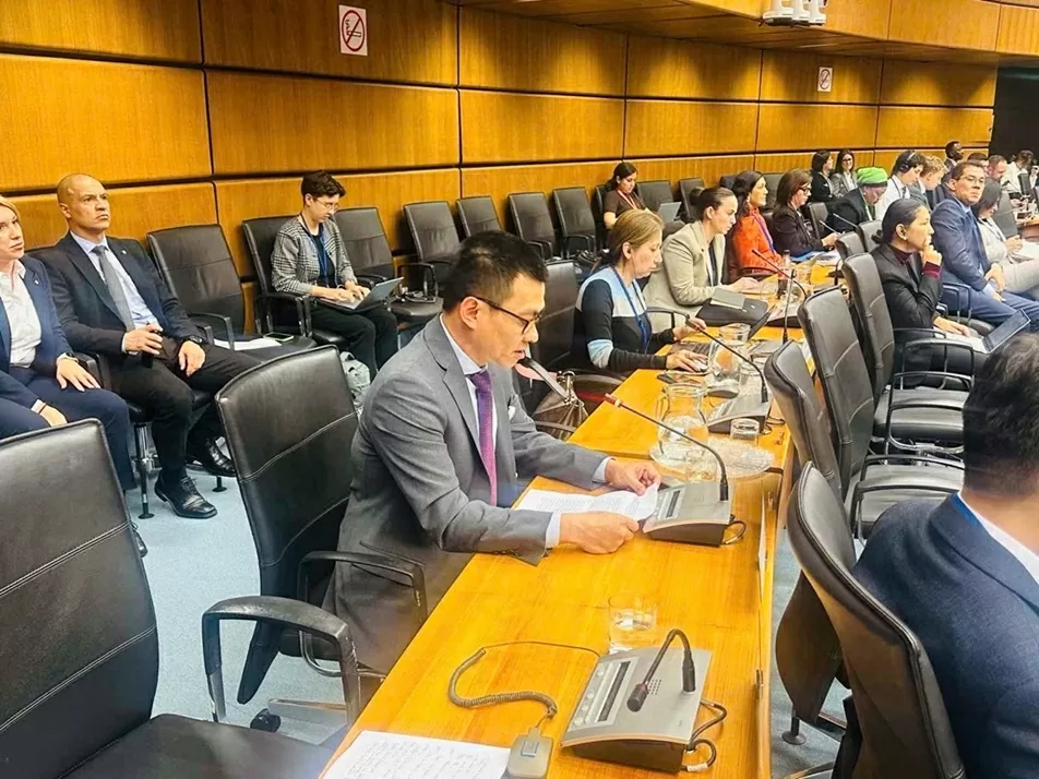 Việt Nam cam kết vì một thế giới không còn thử vũ khí hạt nhân Việt Nam cam kết vì một thế giới không còn thử vũ khí hạt nhân