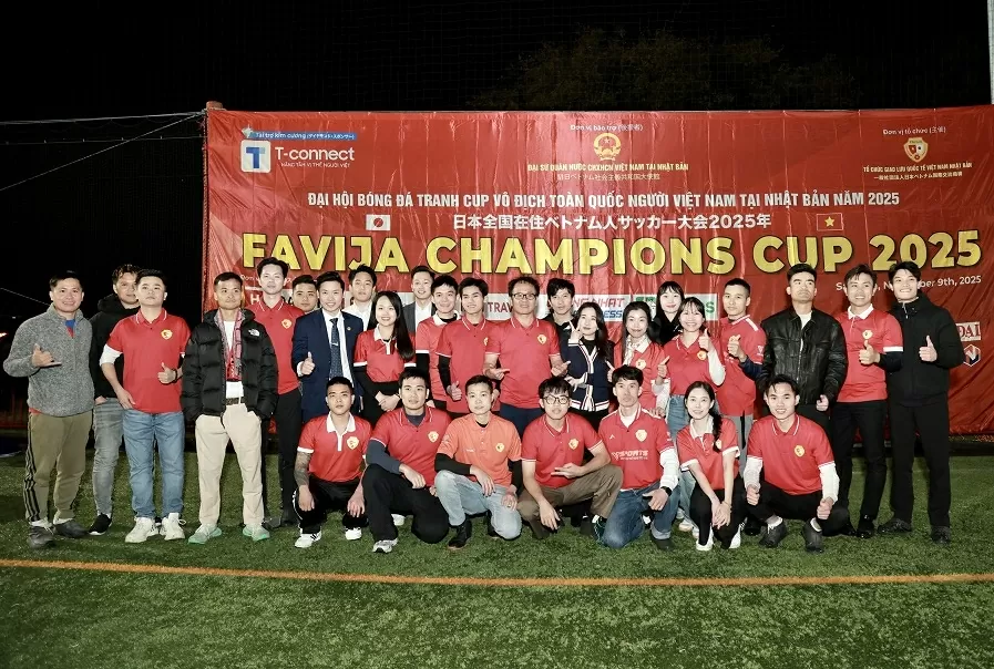 Giải bóng tranh Cup vô địch toàn quốc người Việt tại Nhật hướng về miền Trung