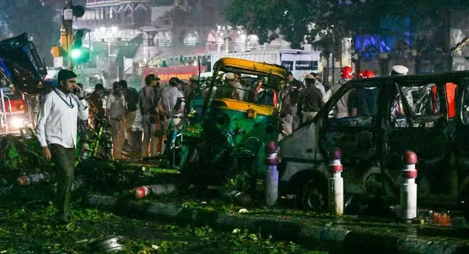 Ấn Độ thắt chặt an ninh sau vụ nổ bi kịch lớn khiến ít nhất 15 người thiệt mạng Ấn Độ thắt chặt an ninh sau vụ nổ bi kịch lớn khiến ít nhất 15 người thiệt mạng