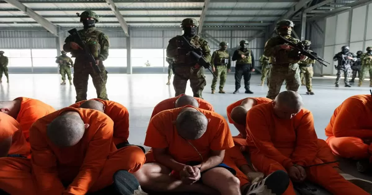 Ecuador di dời 300 tù nhân nguy hiểm cao Ecuador di dời 300 tù nhân đặc biệt nguy hiểm