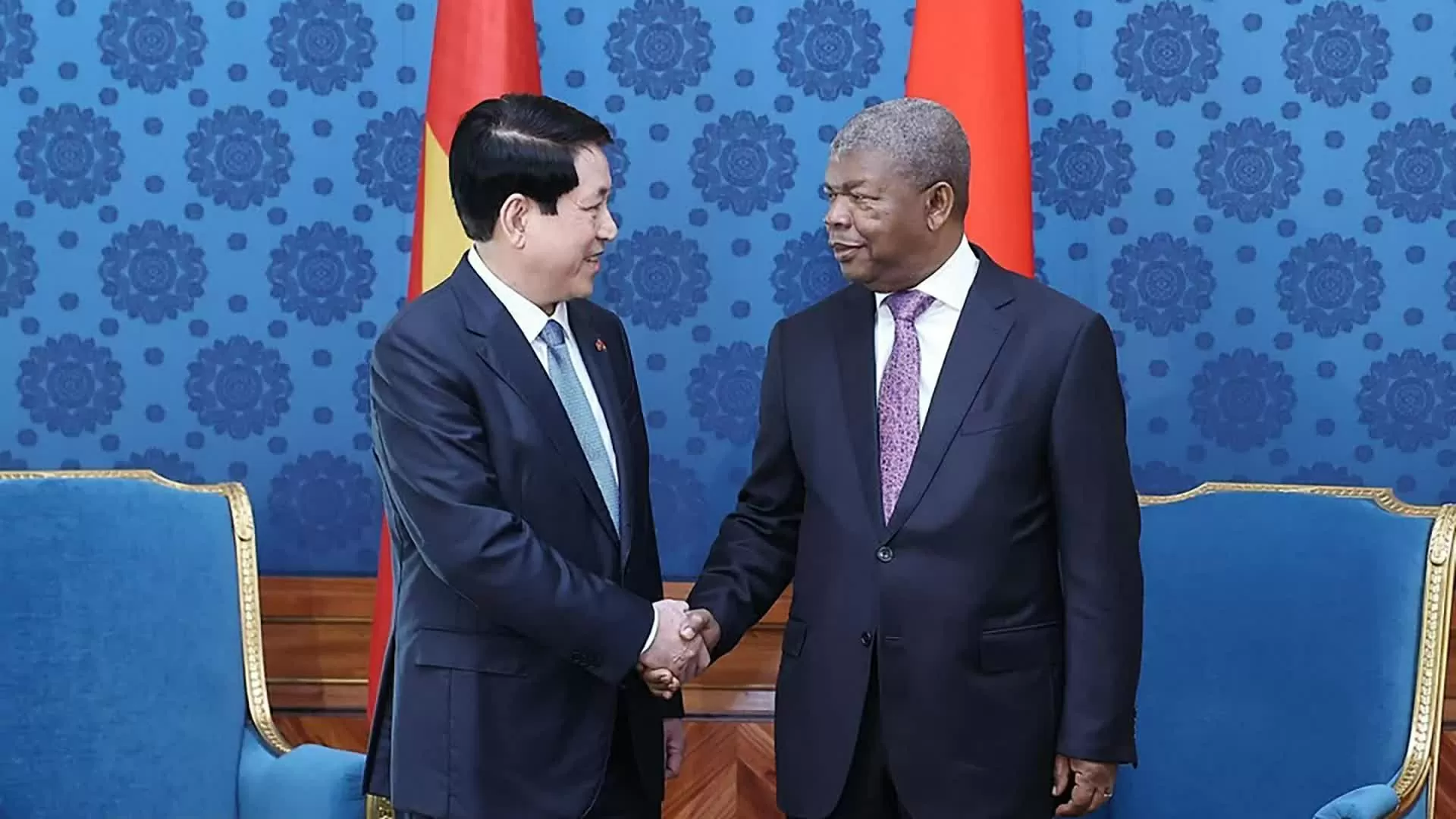 Điện mừng Quốc khánh Angola