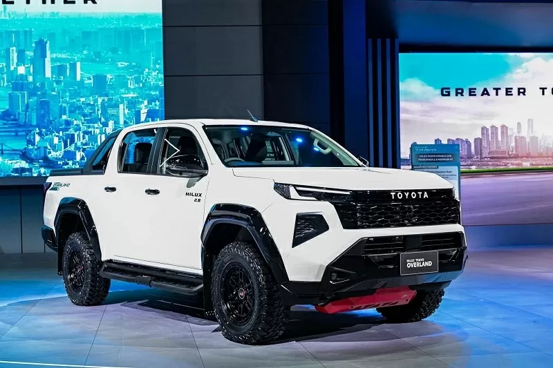 Hilux Overland là phiên bản cao cấp nhất trong dòng sản phẩm.